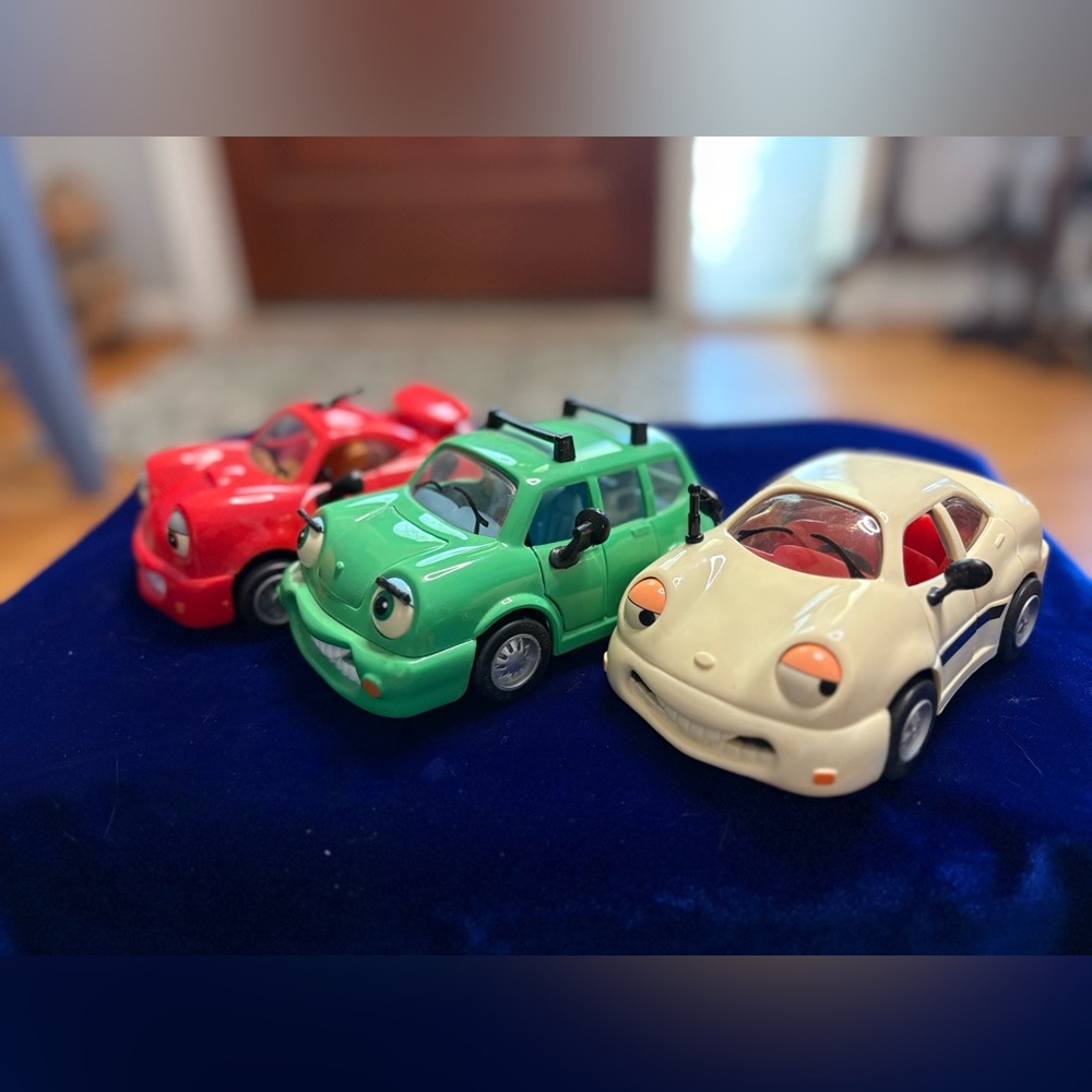 🔥The 1st 3-Vintage 1996 Chevron Cars:Sam Sedan, Wendy Wagon, & Tony Turbo NIB - Picture 11 of 16